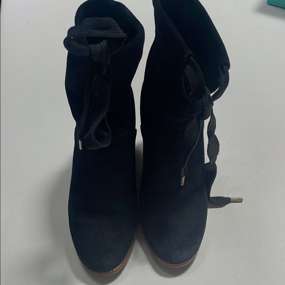 Kate spade saunders suede  Boots size 7.5